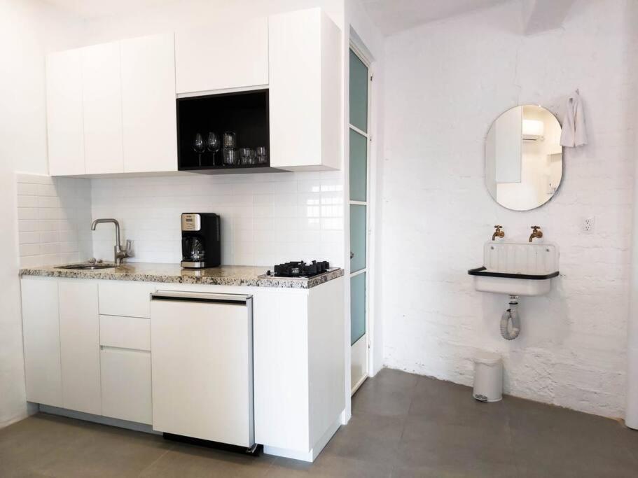 Studio Pulpito In The Charming Heart Of Downtown Pv Puerto Vallarta Bagian luar foto