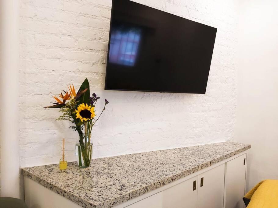 Studio Pulpito In The Charming Heart Of Downtown Pv Puerto Vallarta Bagian luar foto