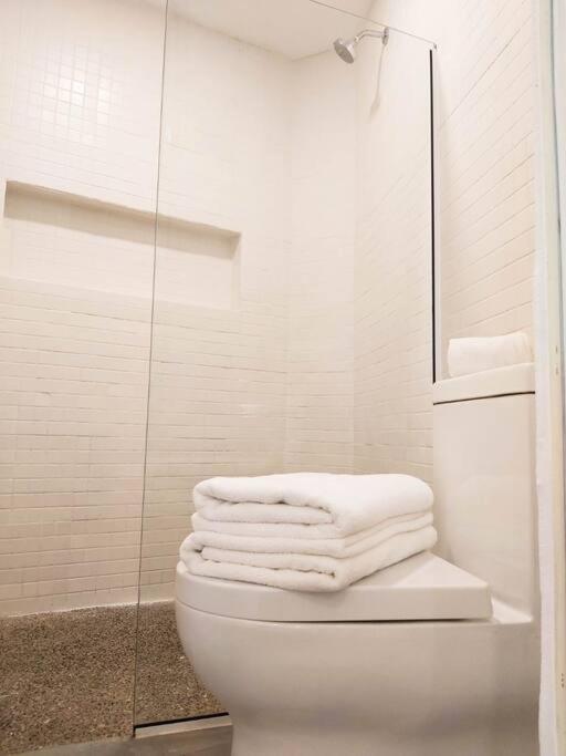 Studio Pulpito In The Charming Heart Of Downtown Pv Puerto Vallarta Bagian luar foto